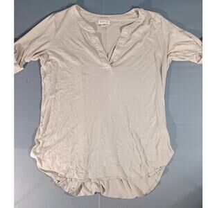 Ariat Women’s Size L Taupe Split Neck Short Sleeve Tee Top Cotton Blend Casual